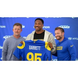 Myles Garrett fick äntligen bära Los Angeles Rams-tröjan nummer 95